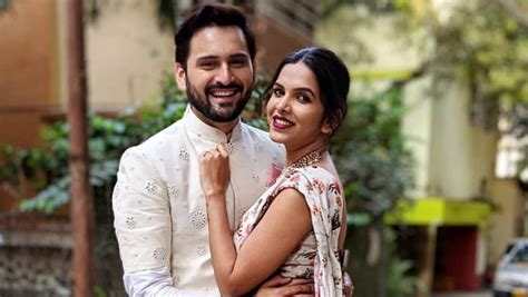 siddharth chandekar wife
